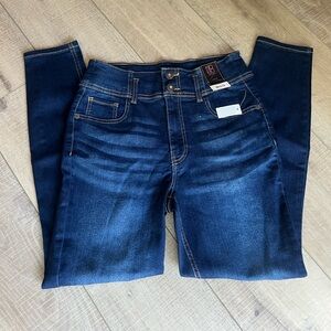 Super high-rise corset jeans